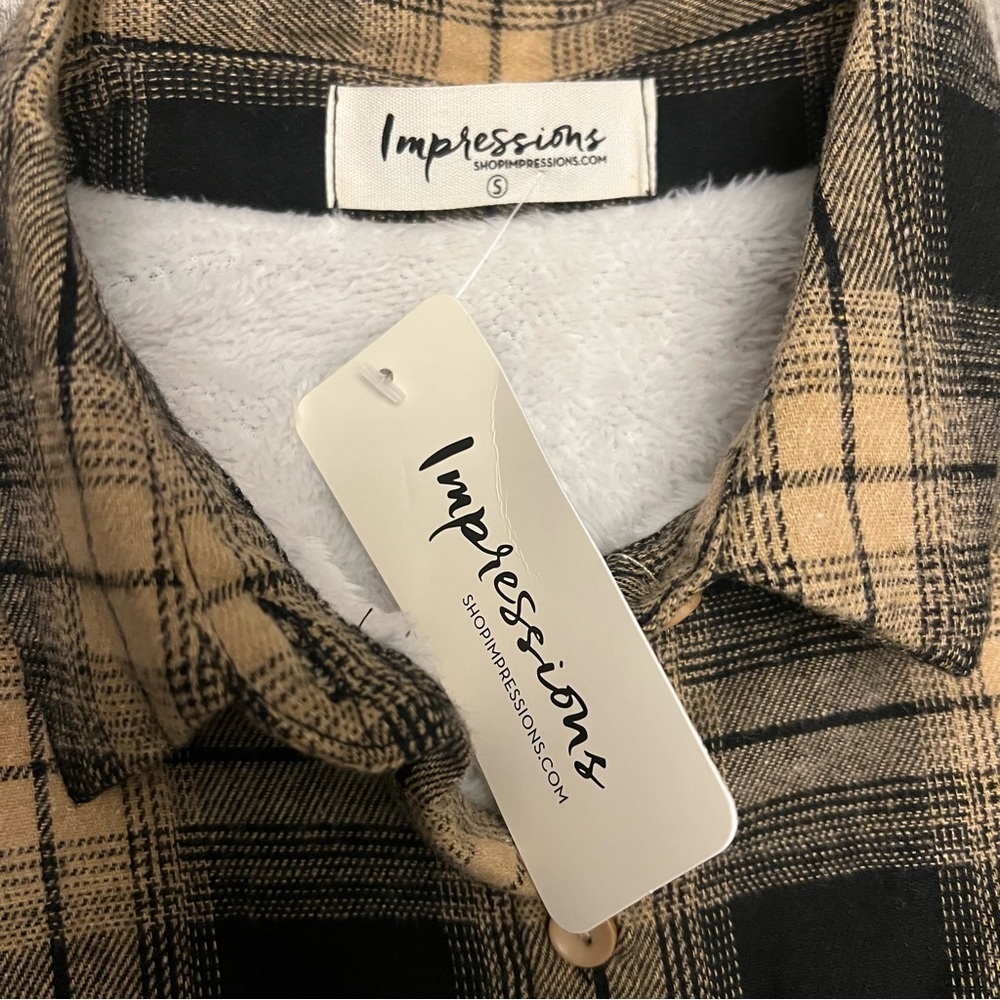 NWT Sherpa Lined Plaid Flannel Dress - Picture 4 of 5